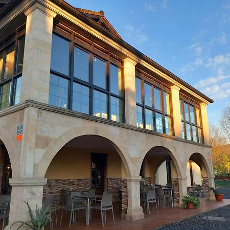 Hosteria Rio Negro Bárcena de Cicero Zewnętrze zdjęcie